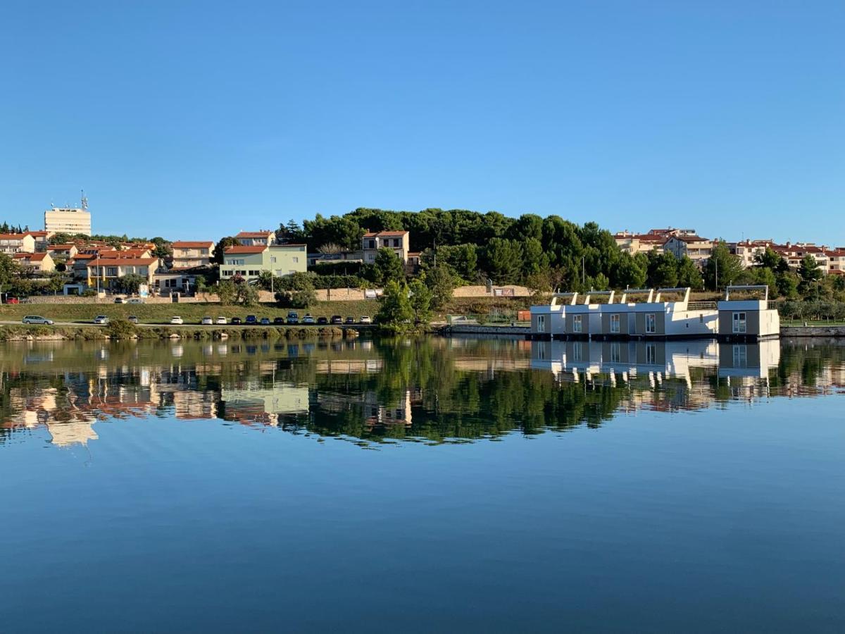 Floating House - Arena 2 Villa Pula Dış mekan fotoğraf